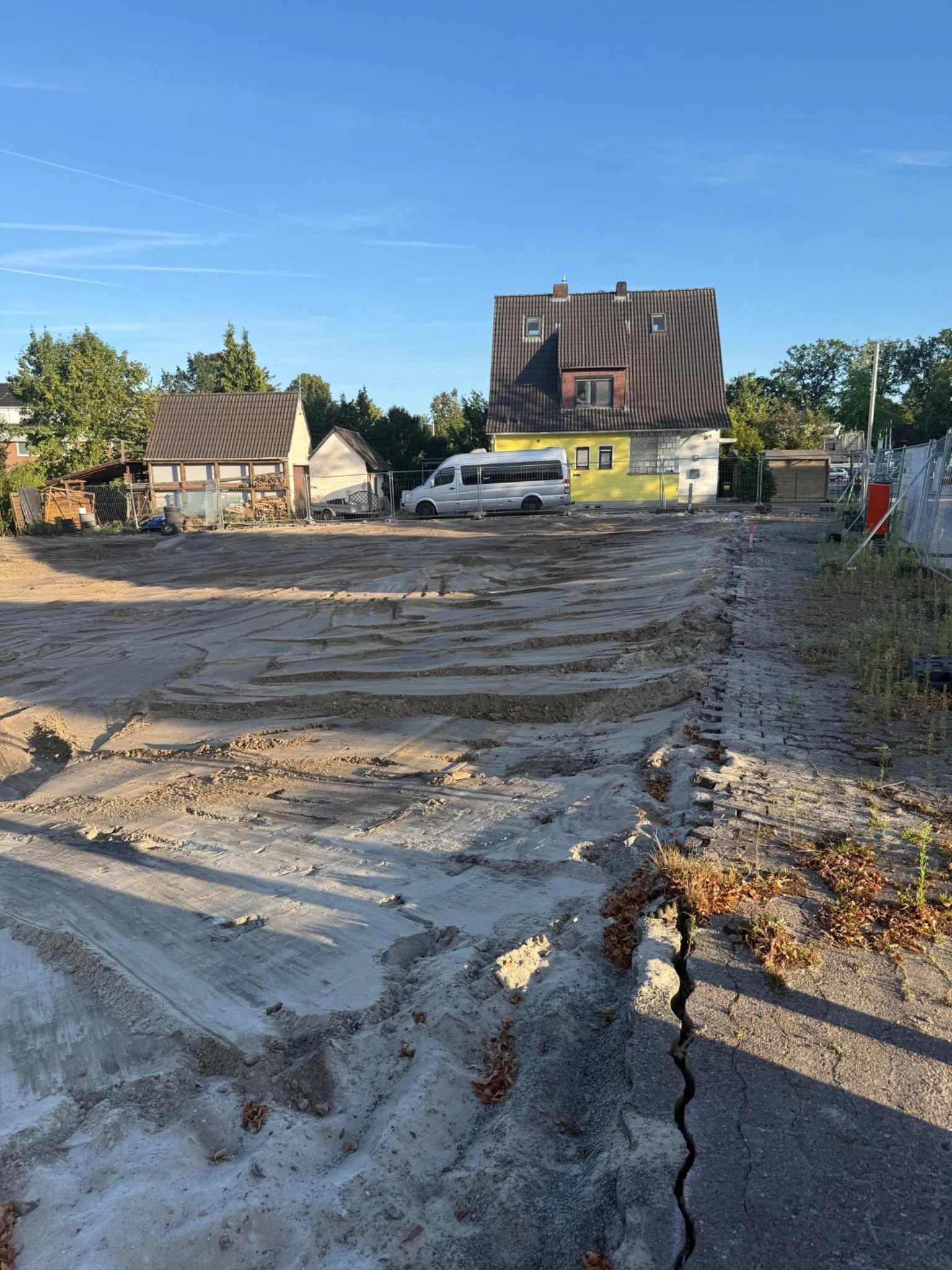 Freigeräumtes Grundstück an der Lindenstraße in Oyten